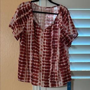 Cupshe Red and White Tie-Dye Blouse